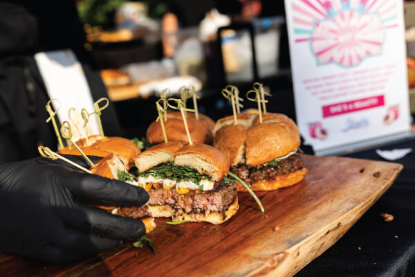 chicken-fight-burger-brawl-slider-4
